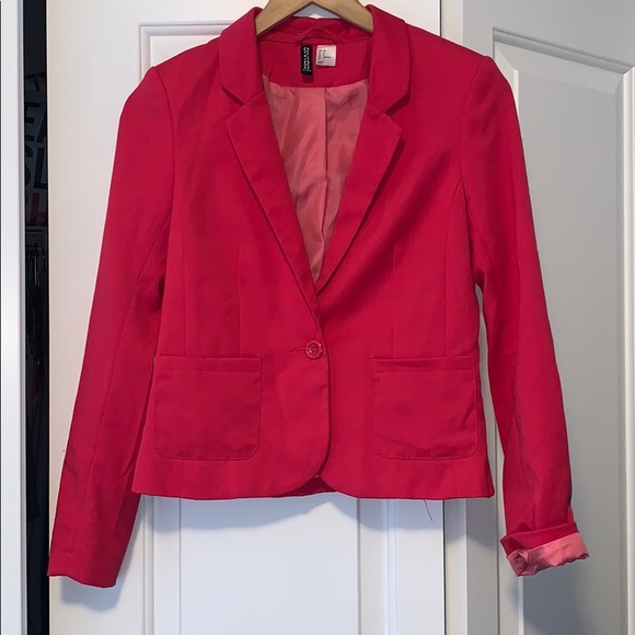 DIVIDED | Bright Pink Blazer - Picture 2 of 5